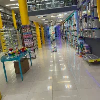 به یک فروشنده خانم برای شیفت صبح