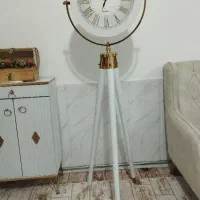 ساعت ایستاده در حد نو