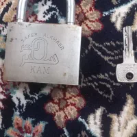 قفل اویز