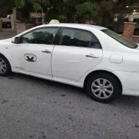 تاکسی کرولا سفید