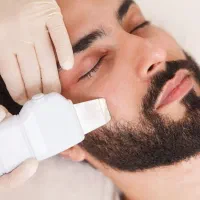 فیشال و پاکسازی آقایان بصورت تخصصی در کلینیک