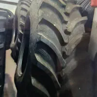 تعمیر انواع لاستیک کشاورزی.لودری.بیل بکو