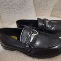 کفش|کیف، کفش، کمربند|رشت, پاره بیجار|دیوار