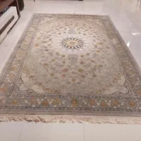 فرش ماشینی ۲تا جفت یکی تک ودوعدد قالیچه گرد