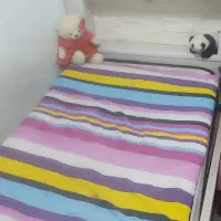 تخت بزرگسال