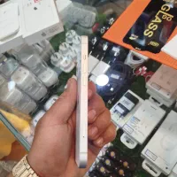 آیفون ۱۳ نرمال در حد