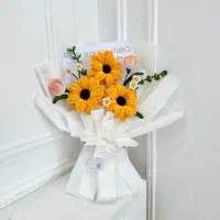 دسته گل و باکس گل ماندگار