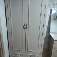 تخت و کمد