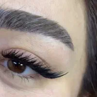 خدمات کاشت مژه موقت پیروزی