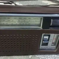 رادیو قدیمی کلکسیونی