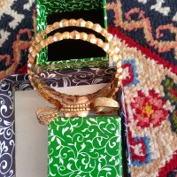 فروش طلا انگشتر و النگو با فاکتور 250 بالای تابلو