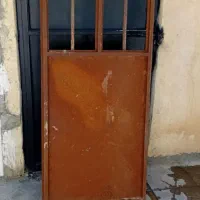 در انباری