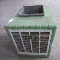 یک کولر آبی  روب بالا در حد نو