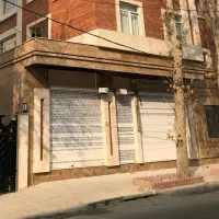 مغازه ۵۰ متری کوی فرهنگ