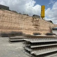 کارگر ساده جهت آبپاشی تیرچه و بلوک