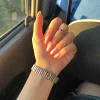 مدل ناخن ، ارائه خدمات ناخن به صورت رایگان