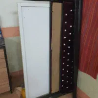 تخت خواب.دراور کوچک۵کشو. ویترین.مبل