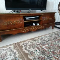 میز تلویزیون سلطنتی