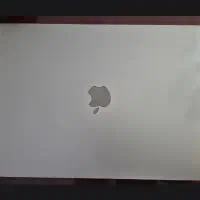 مک بوک 2020 i3