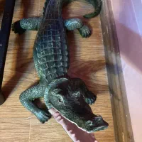 مجسمه کروکدیل