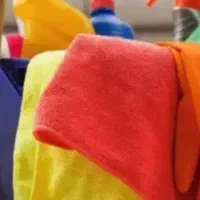 نظافت راه پله و پارکینگ.