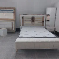 تخت خواب دونفر و میز آرایش