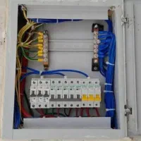 برق کار. تعمیرات برق. برقکار