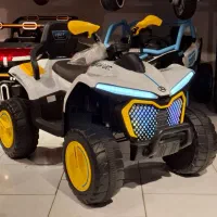 ماشین چهار چرخ بنز سیان‌ چکی با یک فقره