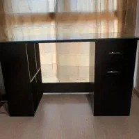میز تحریر در حد نو