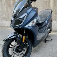 موتورسیکلت J200