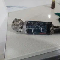پمپ آب و تعدادی وسایل