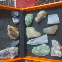 چند عدد سنگ گرون قیمت