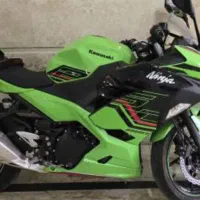 کاوازاکی نینجا ۲۵۰ دو سیلندر با abs در حد صفر