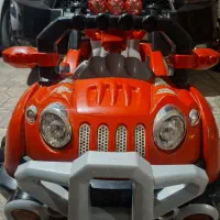 ماشین شارژی قرمز جذاب
