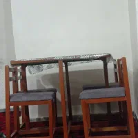 میز ناهار خوری به فروش میرسد