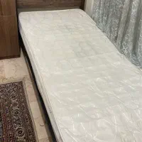 فروش تخت به دلیل مهاجرت-یک نفره بهمراه خوشخواب