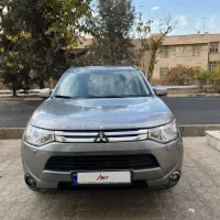 میتسوبیشی اوتلندر ۲۰۱۴ تیپپ ۴