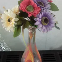 تعداد ی ظرف آشپزخانه