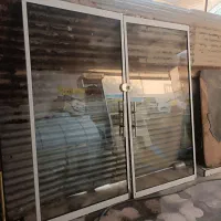در شیشه سکوریت والمنیوم