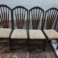 صندلی چوبی