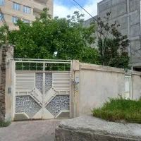 خانه کلنگی در  مرکز شهر