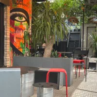استخدام باریستا و سالندار خانم ( حرفه ایی)