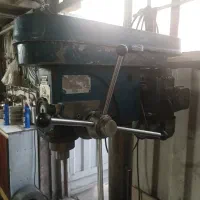 فروش دلر ایستاده