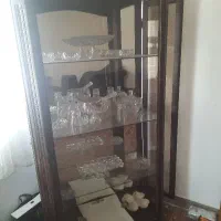 ویترین شیشه ای