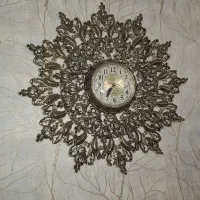 ساعت دیواری