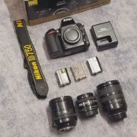 دوربین نیکون D750 کارکرده + سه عدد لنز و باتری