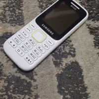 گوشی سامسونگ ( ساده ) درحدنو
