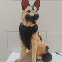 مجسمه گچی با گل به فروش میرسد