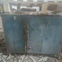کمد آهن میز آهنی