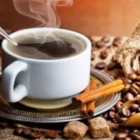 کارگر ساده خط تولیدبسته بندی قهوه و کیک
